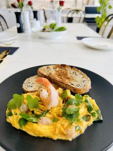 Chili scrambled eggs
