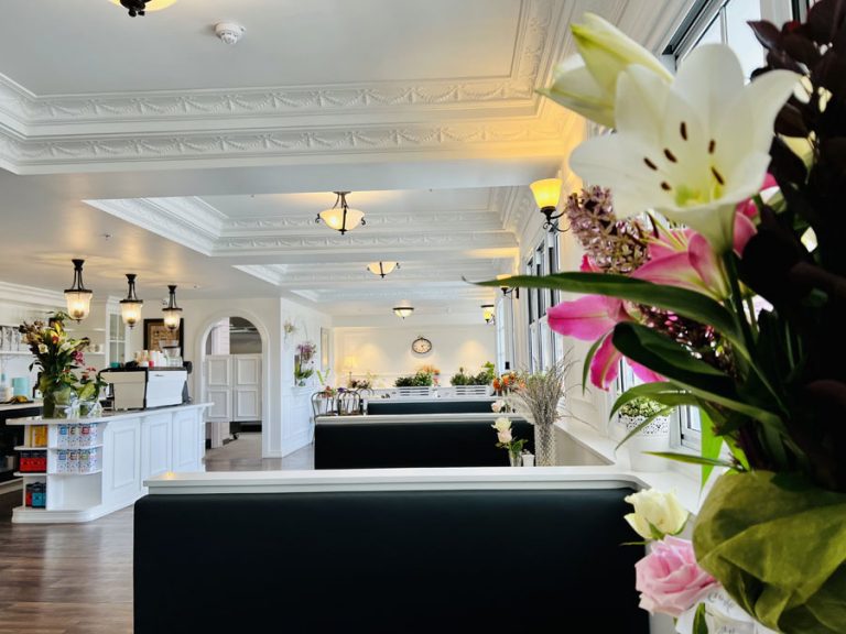 Botanic Cafe in Toorak - Brunch, Lunch & Drinks